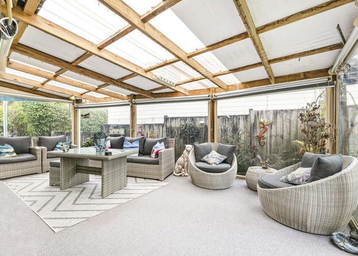  at 22 Deverell Place, Northcross, North Shore City, Auckland