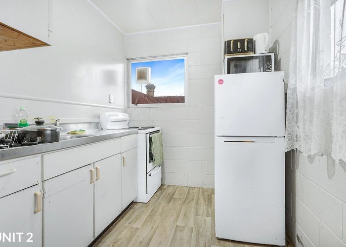  at 81 Lake Road, Frankton, Hamilton