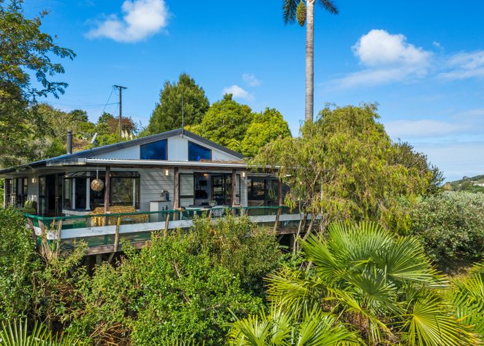  at 8 Green Road, Rainbows End, Matakana