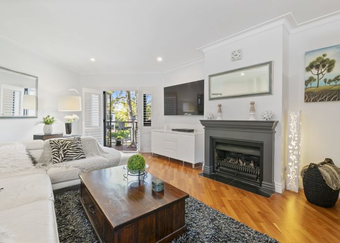  at 2/177 Hurstmere Road, Takapuna, North Shore City, Auckland