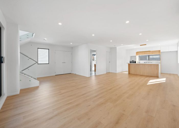  at 2/46 Cockayne Crescent, Sunnynook, North Shore City, Auckland