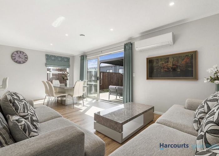  at 7 Samuel Cassidy Avenue, Swanson, Waitakere City, Auckland