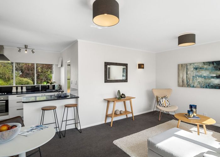  at 6A Tallington Crescent, Torbay, Auckland
