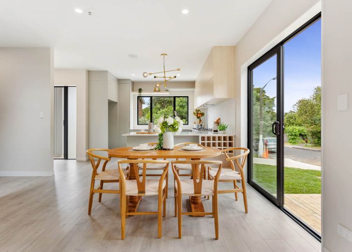  at 9A Totara Grove, Hillcrest, Auckland