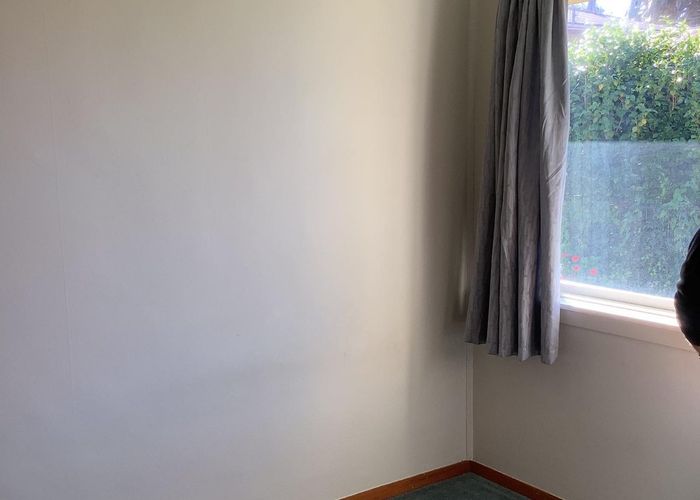  at 2/355 Worcester Street, Linwood, Christchurch City, Canterbury