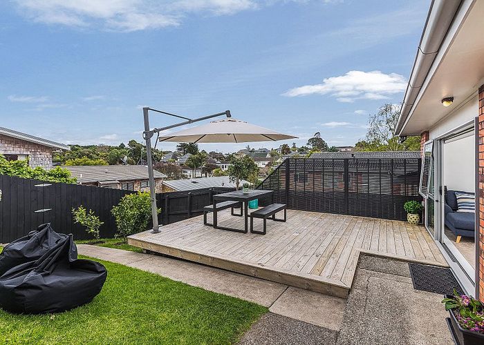  at 6/3 Houghton Street, Meadowbank, Auckland