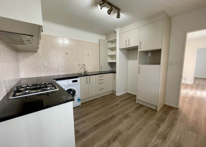  at 9A Mcfetridge Place, Hillcrest, North Shore City, Auckland