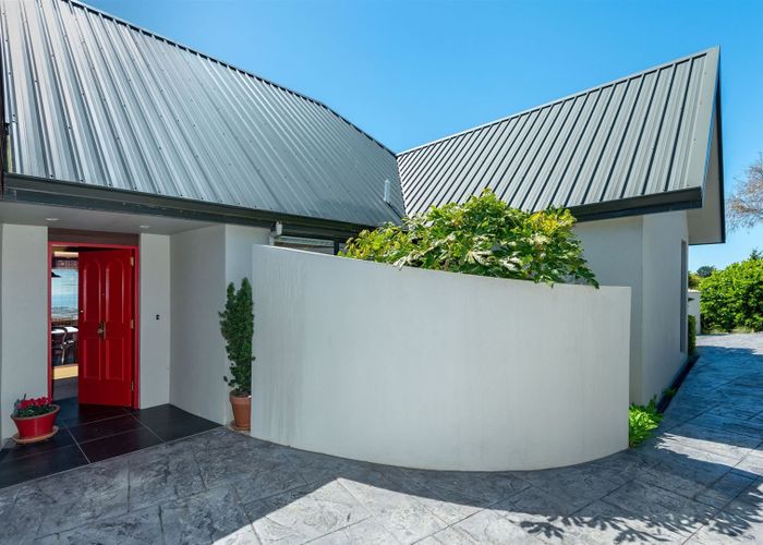  at 6 Kaikoura View, Mount Pleasant, Christchurch