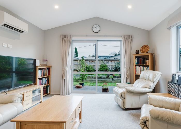  at 135 Forest Lake Road, Forest Lake, Hamilton, Waikato