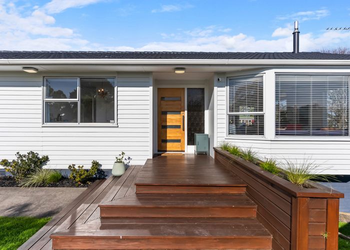  at 110 Lantana Road, Green Bay, Waitakere City, Auckland
