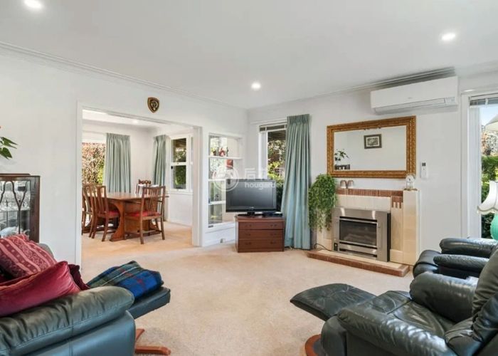  at 5 Churchill Road, Murrays Bay, Auckland