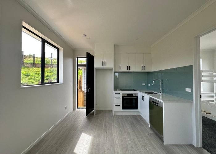  at 8A Gracechurch Drive, Flat Bush, Auckland