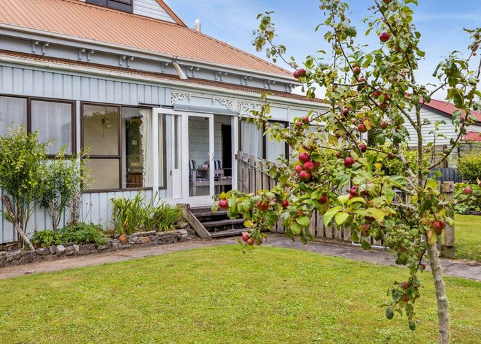  at 69 Orlando Street, Stratford