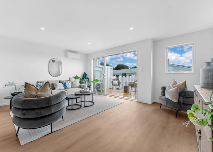  at 2 Marvon Downs Avenue, Pakuranga Heights, Auckland