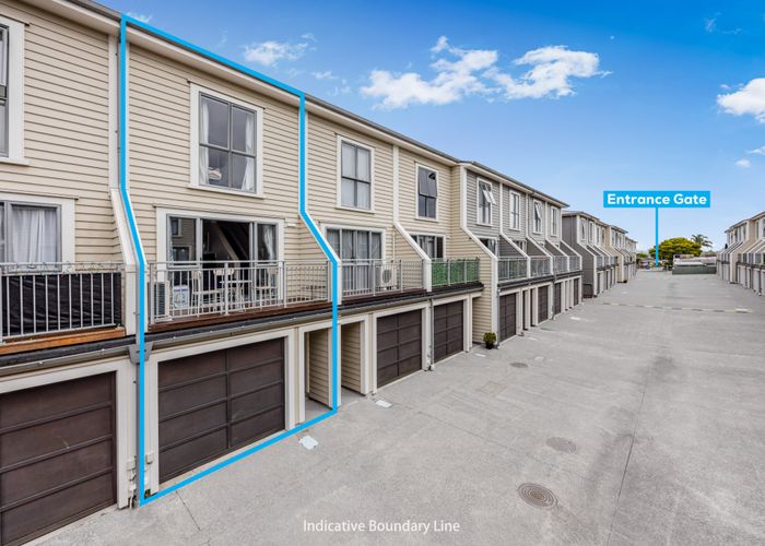  at 25/289 Shirley Road, Papatoetoe, Manukau City, Auckland