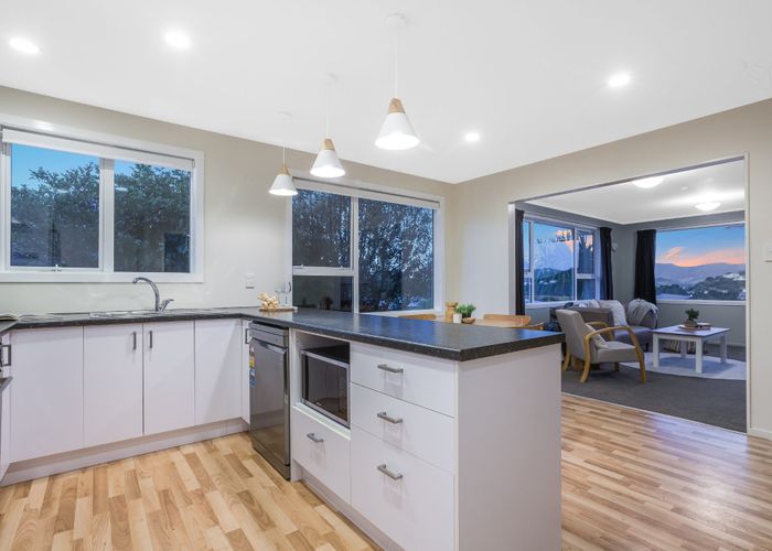  at 8 Thimble Lane, Whitby, Porirua, Wellington