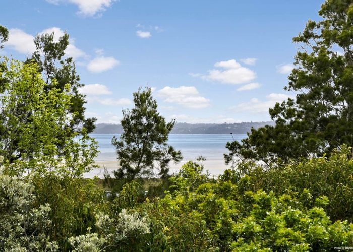  at 4/14 Howlett Street, Waterview, Auckland City, Auckland