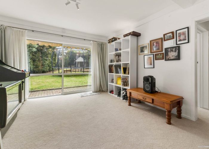  at 13 Roseneath Place, Birkdale, North Shore City, Auckland