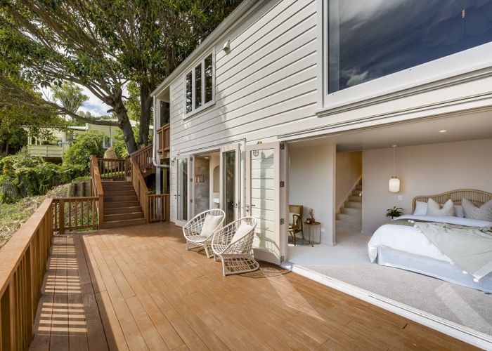  at 5 Denholm Road, Hospital Hill, Napier, Hawke's Bay