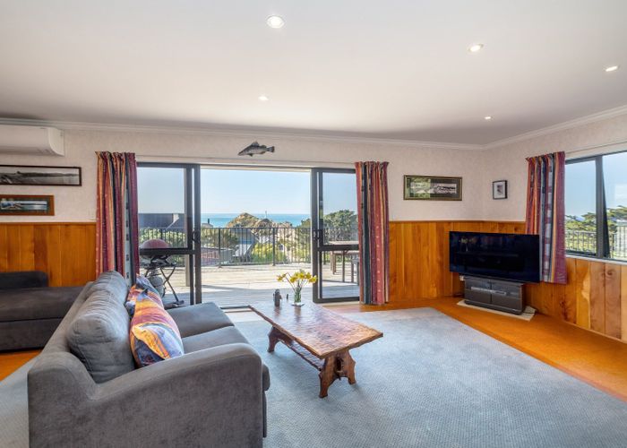  at 48 Balfour Crescent, Castlepoint, Tīnui