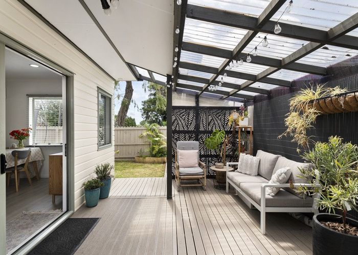  at 116 Riversdale Road, Avondale, Auckland
