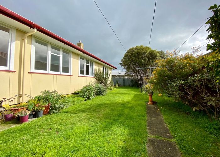  at 7 Exeter Crescent, Takaro, Palmerston North