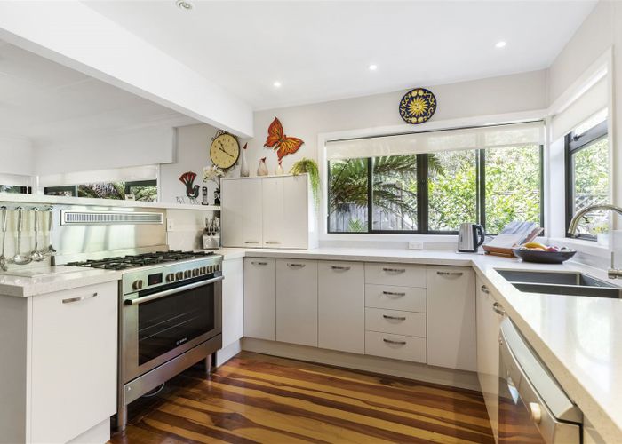  at 11 Stanley Road, Glenfield, Auckland