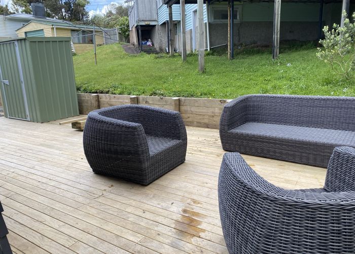  at 8 Phillip Avenue, Glen Eden, Auckland