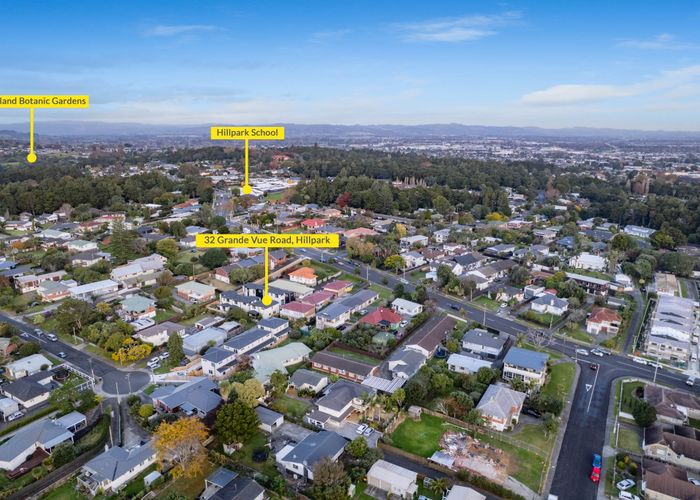  at 32A Grande Vue Road, Hill Park, Manukau City, Auckland