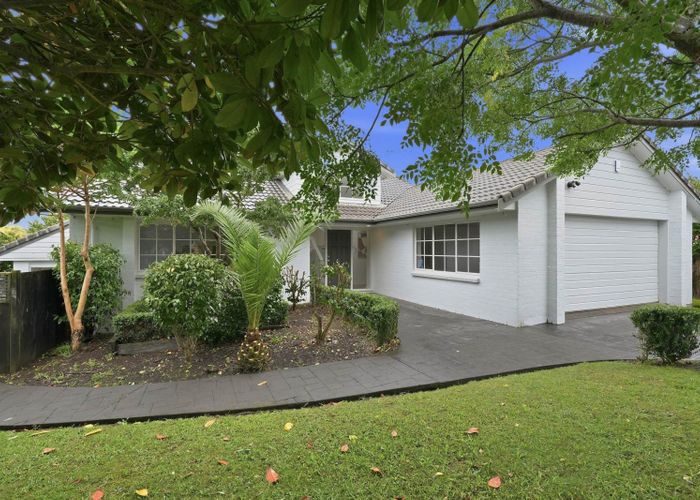  at 10 Highgate Place, Somerville, Manukau City, Auckland