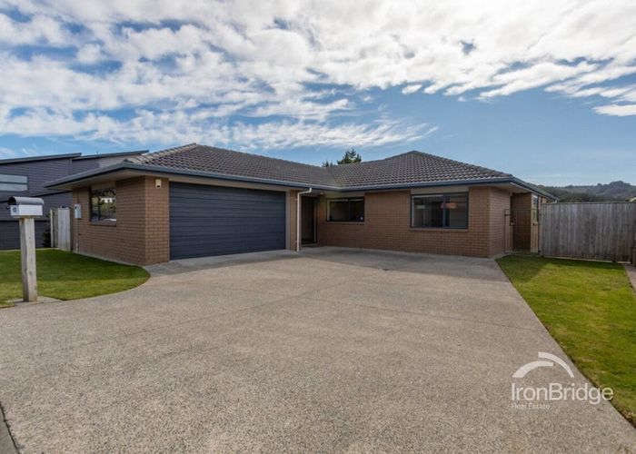  at 13 Percy Kinsman Crescent, Riverstone Terraces, Upper Hutt, Wellington
