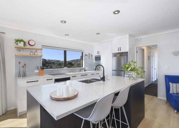  at 30 Waipuna Grove, Welcome Bay, Tauranga