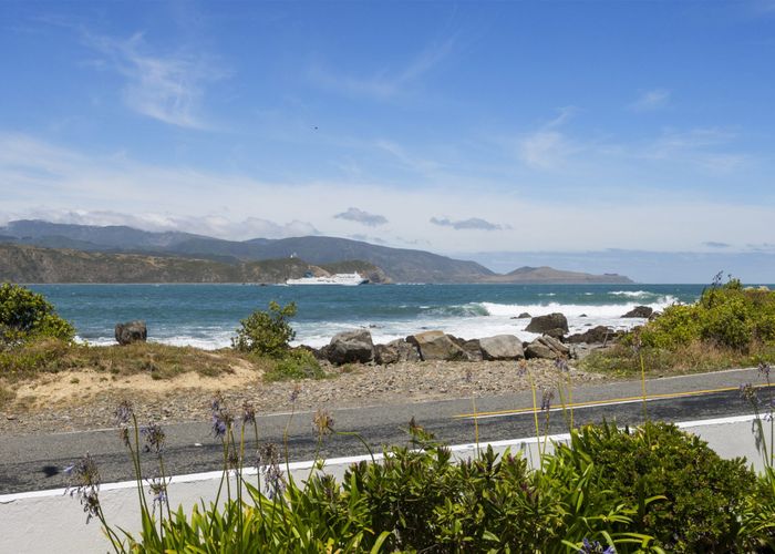  at 188 Breaker Bay Road, Breaker Bay, Wellington
