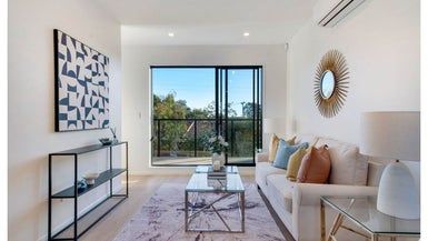 at 2/32 Tiraumea Drive, Pakuranga, Auckland