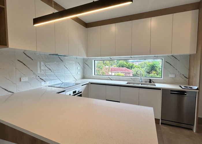  at 6/26 Buscomb Avenue, Henderson, Auckland