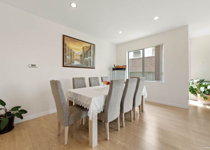  at 6 Irongate Avenue, Ranui, Auckland