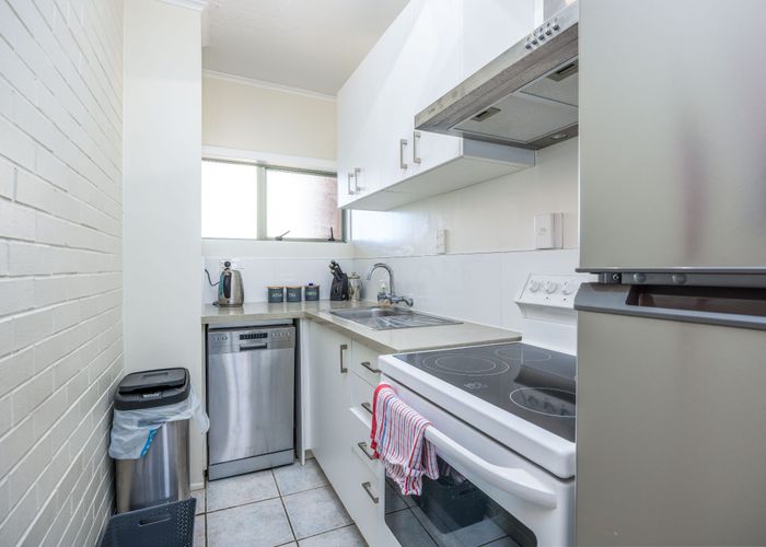  at 2H/94 Dominion Road, Mount Eden, Auckland