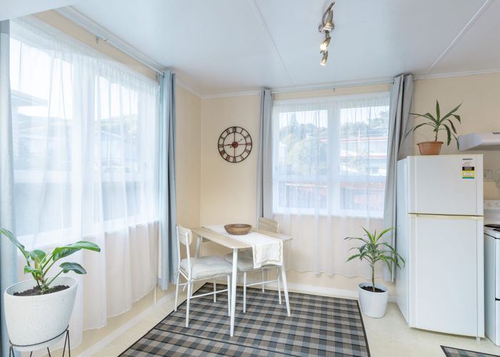  at 15 Arahura Crescent, Waitangirua, Porirua