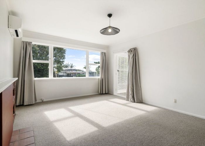  at 199a Chivalry Road, Glenfield, North Shore City, Auckland