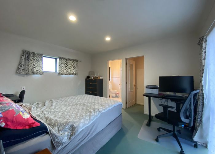  at 1 Macnean Drive, East Tamaki Heights, Manukau City, Auckland