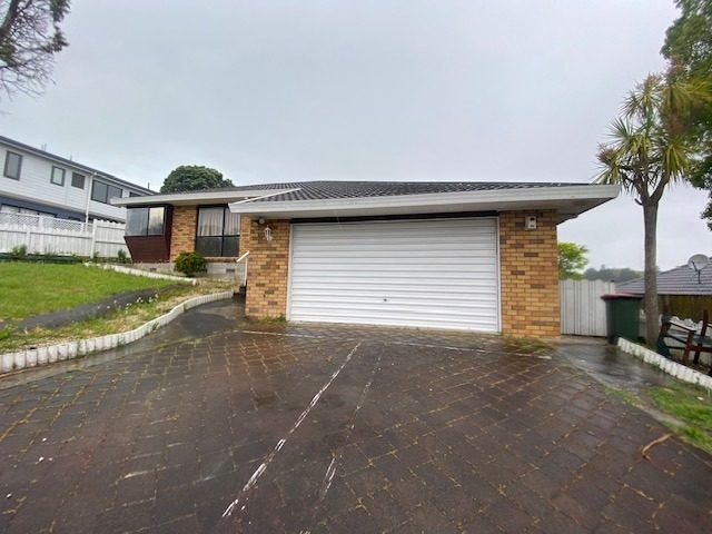  at 40 Pigeon Mountain Road, Half Moon Bay, Auckland