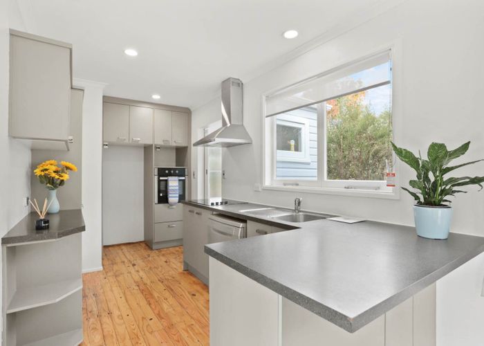  at 94  Candia Road, Henderson Valley, Waitakere City, Auckland