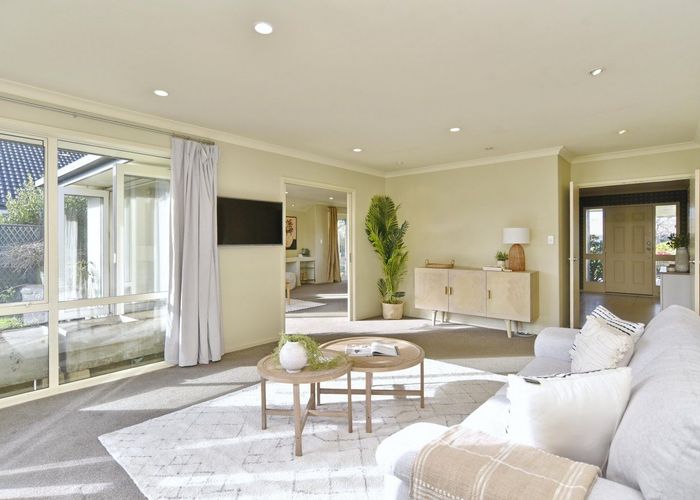  at 8 Ross Place, Northwood, Christchurch