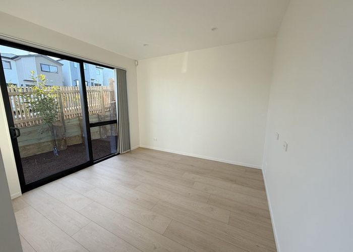  at 147 Weatherly Road, Torbay, North Shore City, Auckland