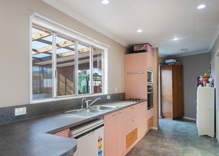  at 33 Tuiti Street, Hokio Beach, Levin