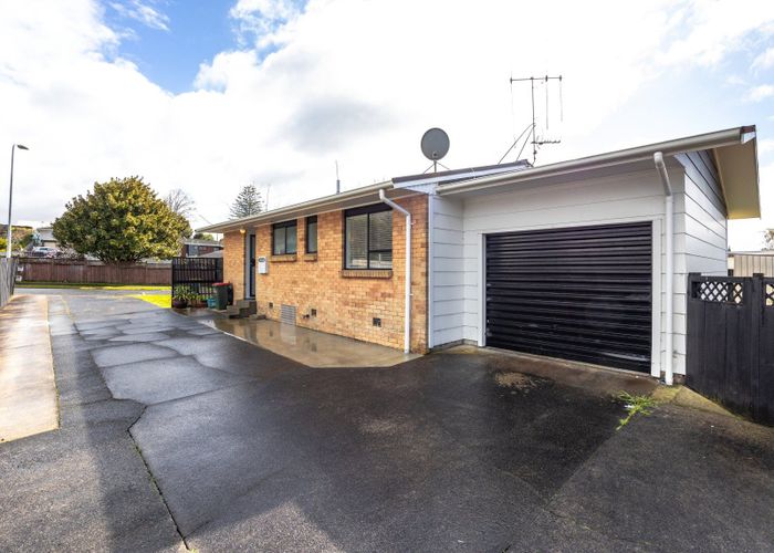  at 58 Aurora Terrace, Hillcrest, Hamilton