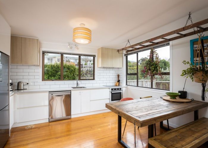  at 32 Awanui Street, Merrilands, New Plymouth