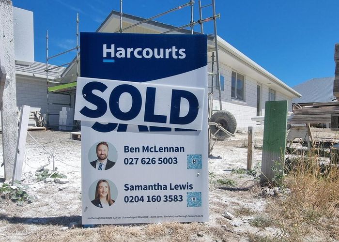  at 9 Magnolia Drive, Springlands, Blenheim