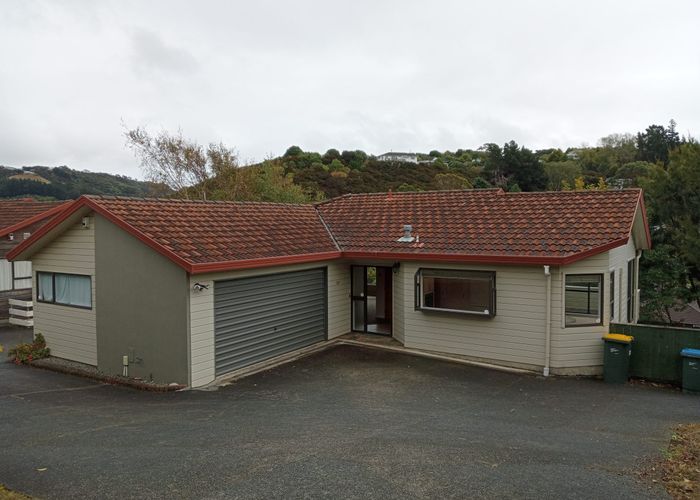  at 32B Sailmaker Close, Whitby, Porirua