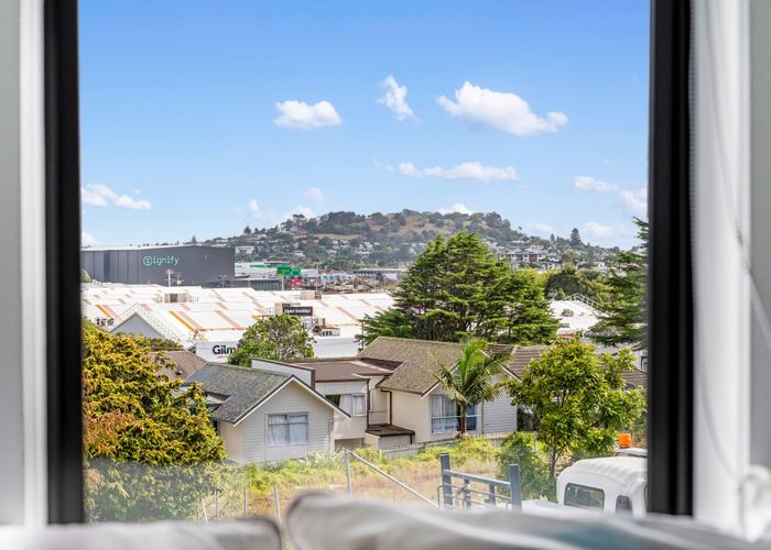  at 73 Freeland Avenue, Mount Roskill, Auckland City, Auckland